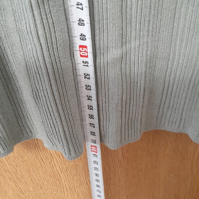 GU(ジーユー)のレディース服 レディースのトップス(Tシャツ(長袖/七分))の商品写真