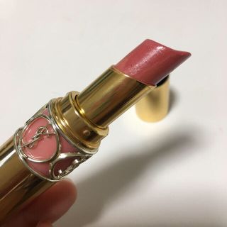 イヴサンローランボーテ(Yves Saint Laurent Beaute)のイヴ・サンローラン ルージュ ヴォリュプテ シャイン(口紅)