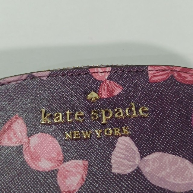 kate spade new york(ケイトスペードニューヨーク)の【新品】kate spade　ポーチ レディースのファッション小物(ポーチ)の商品写真