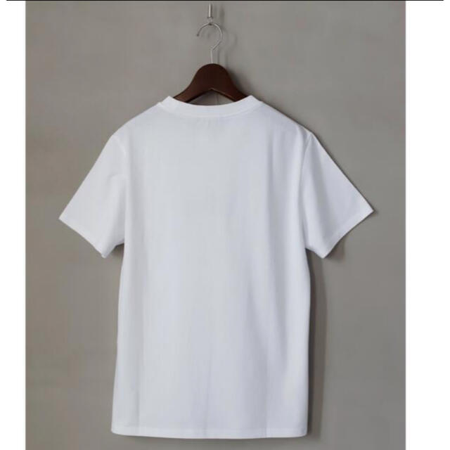 A.P.C(アーペーセー)のAPC アーペーセー ロゴ 刺繍Tシャツ レディースのトップス(Tシャツ(半袖/袖なし))の商品写真