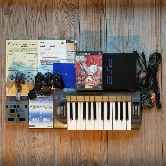 PlayStation2(プレイステーション2)の🎹🎮PlayStation2&KeyboardMania&ソフトセット エンタメ/ホビーのゲームソフト/ゲーム機本体(家庭用ゲーム機本体)の商品写真