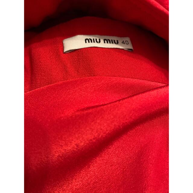miumiu(ミュウミュウ)のmiu miuレッドスカート　40 レディースのスカート(ミニスカート)の商品写真