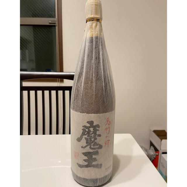 焼酎 魔王 1800ml 食品/飲料/酒の酒(焼酎)の商品写真