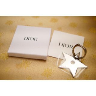 ディオール(Dior)のDIORディオール☆スマホリング☆新品(チャーム)