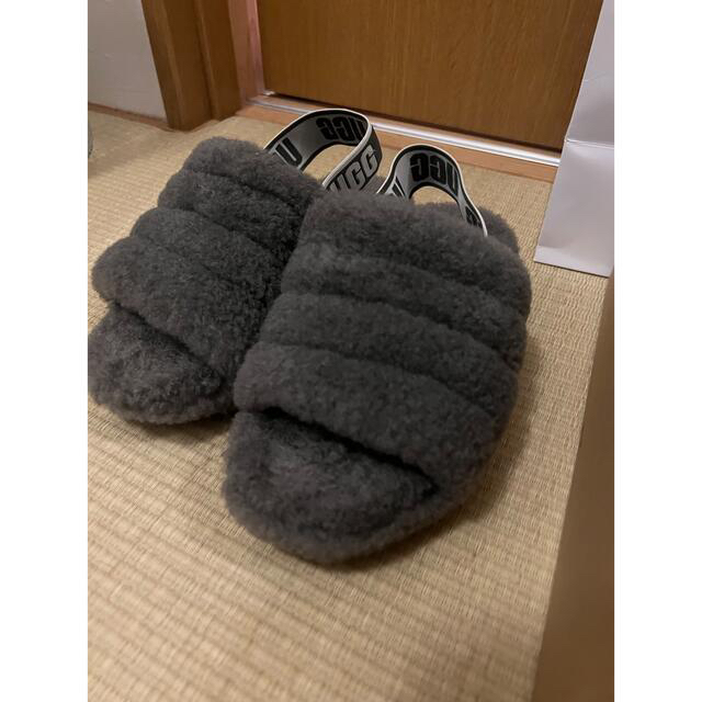 UGG ［FLUFF YEAH SLIDE］22cm期間限定値下げ！！ 1