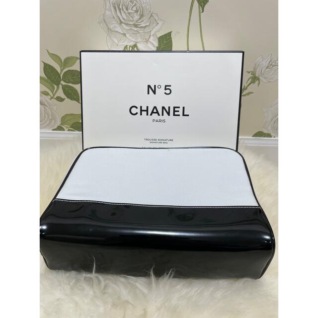 SALE‼️✨新品✨ CHANELロゴ♡ポーチ ホワイト 箱付き❣️