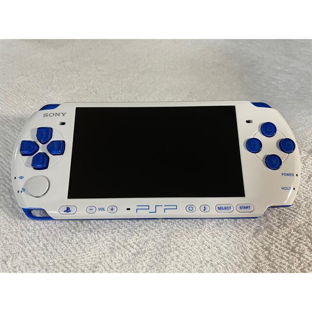 PlayStation Portable(プレイステーションポータブル)のレア PSP-3000(PSPJ-30018) バリューパック ホワイト/ブルー エンタメ/ホビーのゲームソフト/ゲーム機本体(携帯用ゲーム機本体)の商品写真