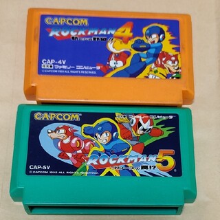 ファミリーコンピュータ(ファミリーコンピュータ)のロックマン4とロックマン5セット(家庭用ゲームソフト)