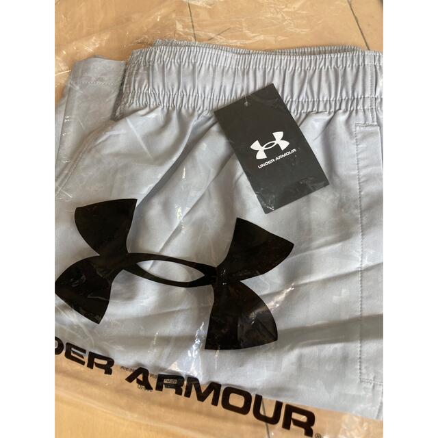 UNDER ARMOUR(アンダーアーマー)のハーフパンツ アンダーアーマー ウーブンエンボスショーツ 1361432● メンズのパンツ(ショートパンツ)の商品写真