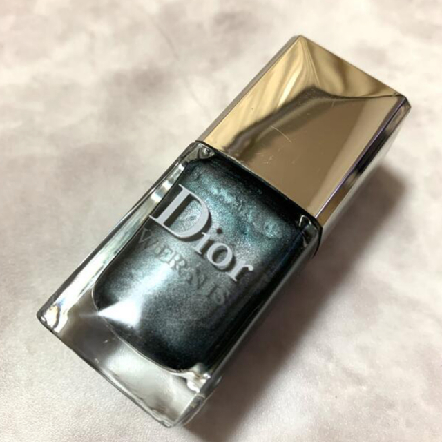 Essie(エッシー)のessie パラドゥ ネイルホリック Dior 802 コスメ/美容のネイル(マニキュア)の商品写真