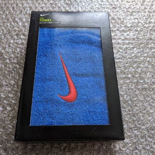 ナイキ(NIKE)のNIKE ジャガードタオル青 水色 ロゴオレンジ(タオル)