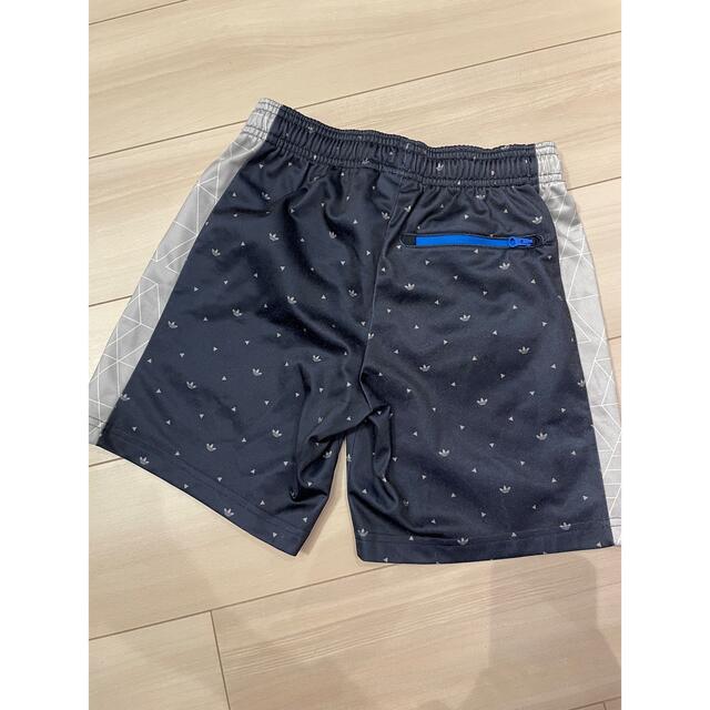 adidas(アディダス)のadidas アディダス ハーフパンツ　140 キッズ/ベビー/マタニティのキッズ服男の子用(90cm~)(パンツ/スパッツ)の商品写真