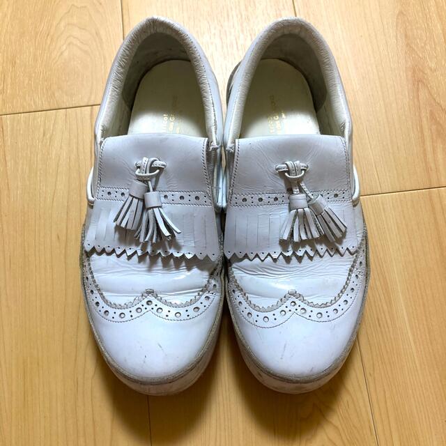 COMME des GARCONS(コムデギャルソン)の《お値下げ》COMME des GARCONS エナメルスニーカー　24㎝ レディースの靴/シューズ(スニーカー)の商品写真