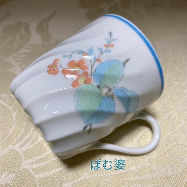 【リチャードジノリ】手描きカップ&ソーサー ２客「爽やかな青の線に、可憐な小花」 2