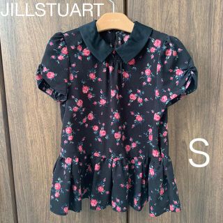 ジルスチュアート(JILLSTUART)のJILLSTUART 花柄　トップス(シャツ/ブラウス(半袖/袖なし))