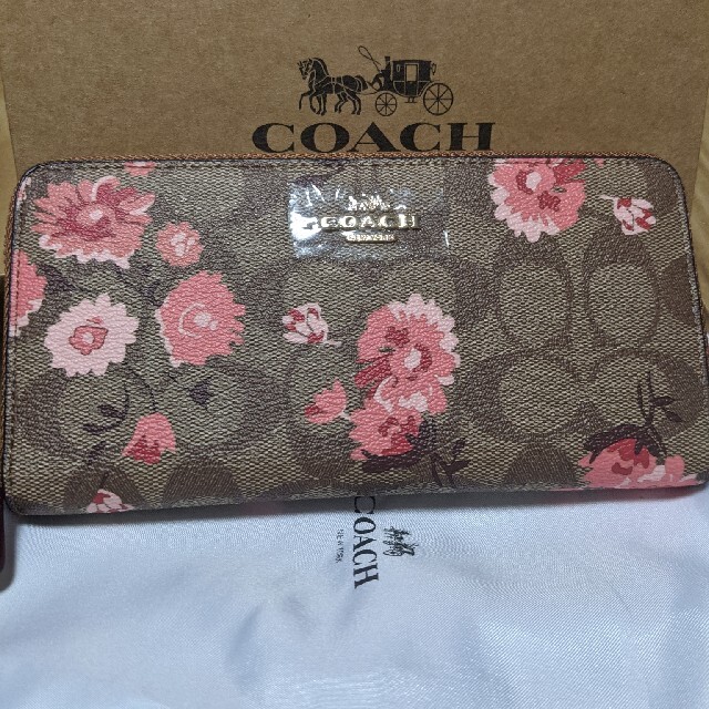 COACH(コーチ)のCOACH  長財布　シグネチャー　ピンクの花柄模様 レディースのファッション小物(財布)の商品写真