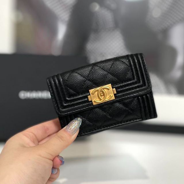 美品 CHANEL シャネル キャビアスキン 3つ折り財布