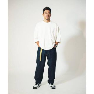 COMOLI(デニム/ジーンズ ・ ホワイト/白色系)のフリマアイテム一覧 COMOLI(デニム/ジーンズ ・ ホワイト/白色系)のフリマアイテム一覧