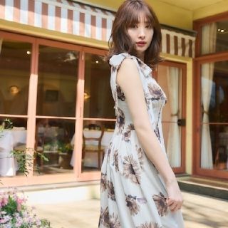 ハーリップトゥ(Her lip to)のHer lip to sunflowerｰprinted midi dress(ロングワンピース/マキシワンピース)