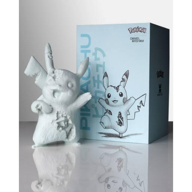 ダニエルアーシャム × ポケモン ピカチュウ 青 Daniel Arsham