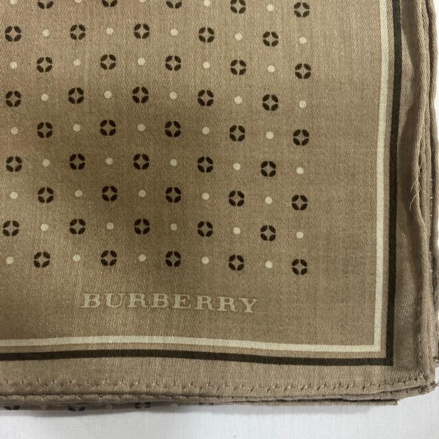 BURBERRY(バーバリー)のバーバリー　ハンカチ　未使用品　ブラウン　#1852 レディースのファッション小物(ハンカチ)の商品写真