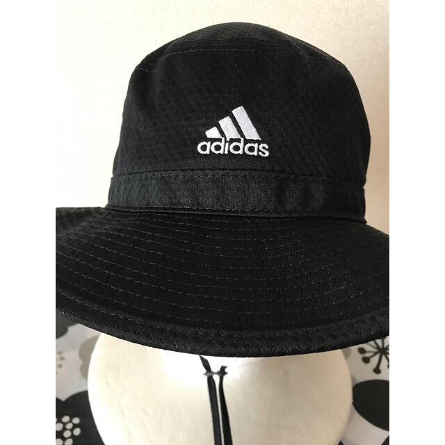adidas(アディダス)の🇺🇦🧏‍♀️あらゆき様❣️アディダス　UVハット🖤サラサラ夏向き🌻 メンズの帽子(ハット)の商品写真