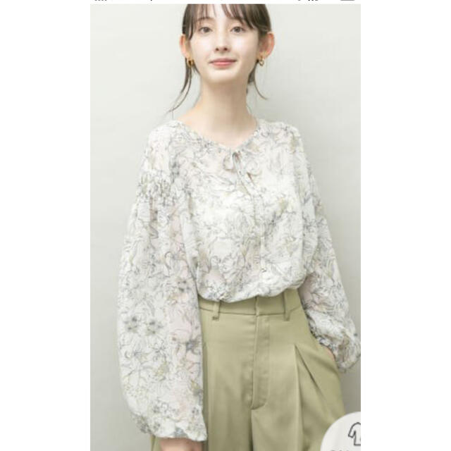 ⭐︎新品未使用 タグ付き⭐︎シアー柄ブラウス アーバンリサーチ ⭐︎新品未使用 タグ付き⭐︎シアー柄ブラウス アーバンリサーチ