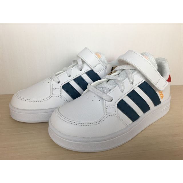 adidas(アディダス)のアディダス COREBREAK C 靴 18,0cm 新品 (1128) キッズ/ベビー/マタニティのキッズ靴/シューズ(15cm~)(スニーカー)の商品写真