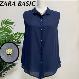 ザラ(ZARA)の【美品】ZARA basic ネイビー ブラウス 装飾ボタン(シャツ/ブラウス(半袖/袖なし))