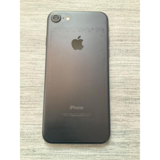 iPhone(アイフォーン)のApple iPhone7 32GB Black MNCM2J/A スマホ/家電/カメラのスマートフォン/携帯電話(スマートフォン本体)の商品写真