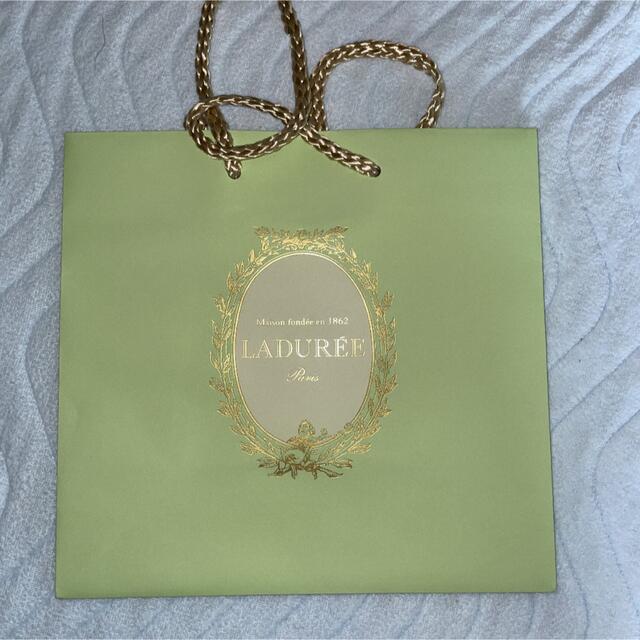 LADUREE(ラデュレ)のラデュレ　ショップ袋 レディースのバッグ(ショップ袋)の商品写真