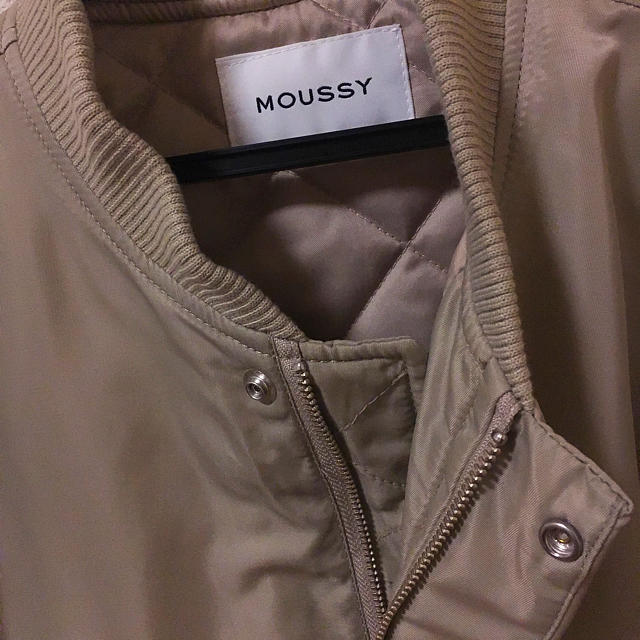 moussy(マウジー)のベージュ ma-1 美品 レディースのジャケット/アウター(ブルゾン)の商品写真