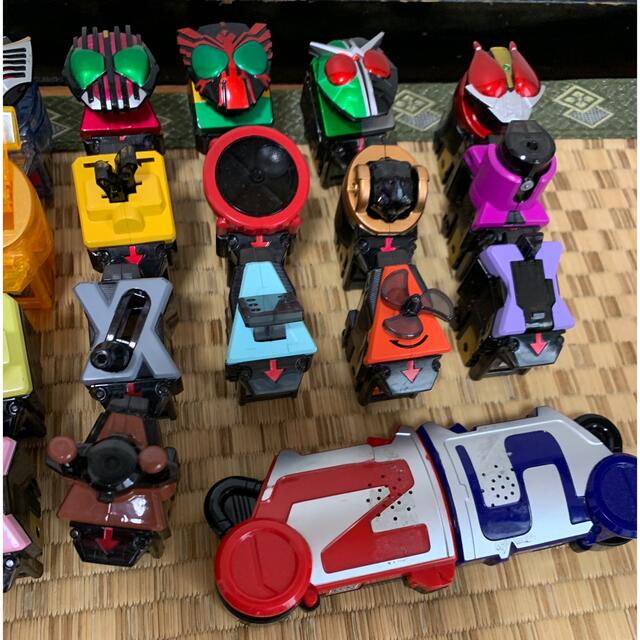 BANDAI(バンダイ)の［断捨離］仮面ライダーフォーゼ　変身スペシャルセット エンタメ/ホビーのおもちゃ/ぬいぐるみ(キャラクターグッズ)の商品写真