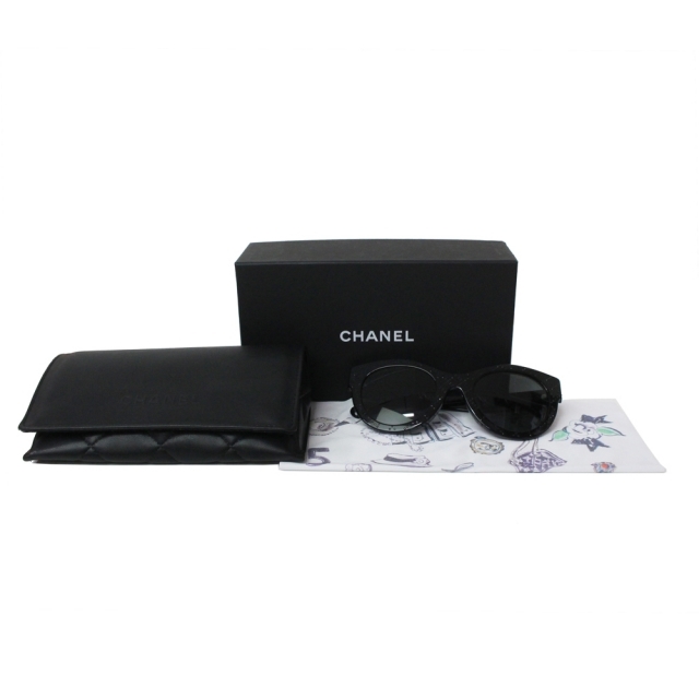 人気2023 CHANEL - シャネル プラスチック バタフライ シェイプ