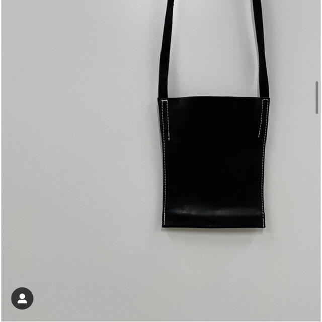 LOHEN  ローヘン　pocket bag  BLACK レディースのバッグ(ショルダーバッグ)の商品写真