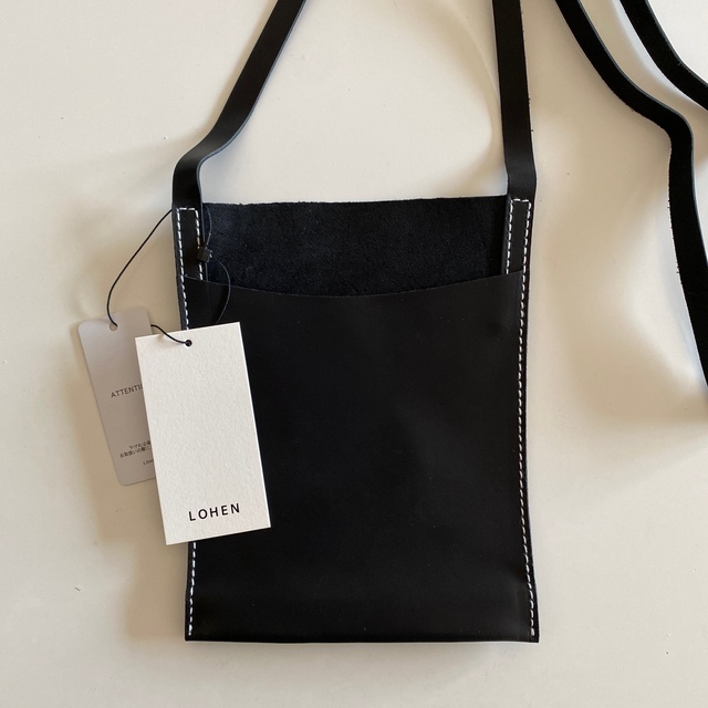 LOHEN  ローヘン　pocket bag  BLACK レディースのバッグ(ショルダーバッグ)の商品写真