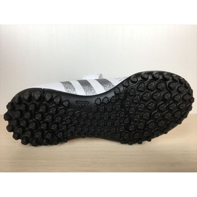 adidas(アディダス)のアディダス プレデターフリーク.4 H&L 靴 18,0cm 新品 (1130) キッズ/ベビー/マタニティのキッズ靴/シューズ(15cm~)(スニーカー)の商品写真