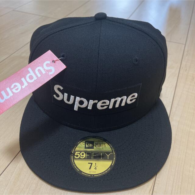 supreme no comp box logo