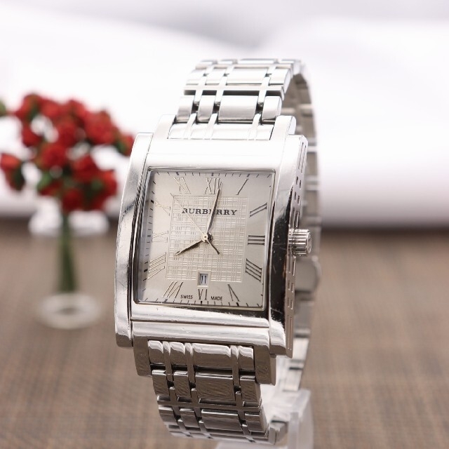 BURBERRY - 専用出【新品電池】BURBERRY BU1550/BU1555 2本 BURBERRY - 専用出【新品電池】BURBERRY BU1550/BU1555 2本