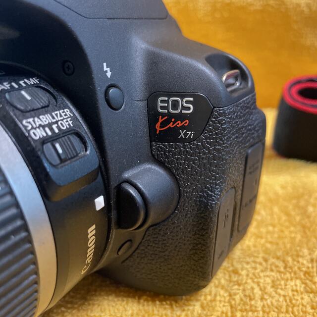 Canon Eos Kiss X7i EF-S18-55mm