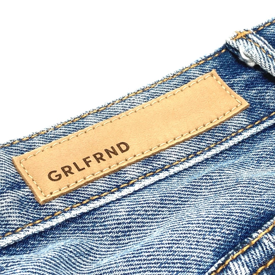 GRLFRND(ガールフレンド)のガールフレンド バッグジップ アパレルボトムス デニムパンツ デニム ブルー レディースのパンツ(デニム/ジーンズ)の商品写真