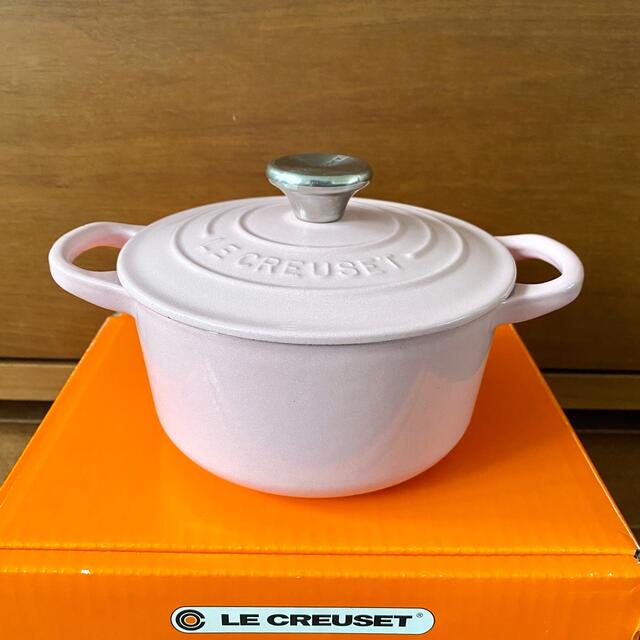 LE CREUSET(ルクルーゼ)のル・クルーゼ ココット ロンド シフォンピンク 14cm インテリア/住まい/日用品のキッチン/食器(鍋/フライパン)の商品写真