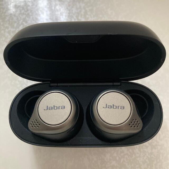 Jabra Elite 75t  イヤホン　Titanium Black スマホ/家電/カメラのオーディオ機器(ヘッドフォン/イヤフォン)の商品写真