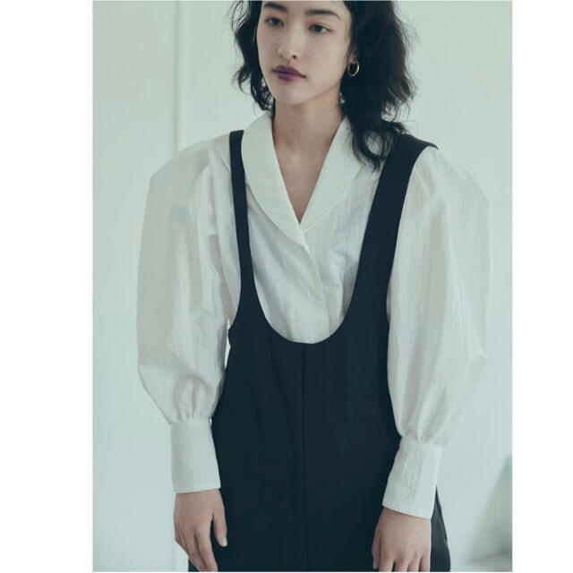 MEER ■square sleeve blouse■
