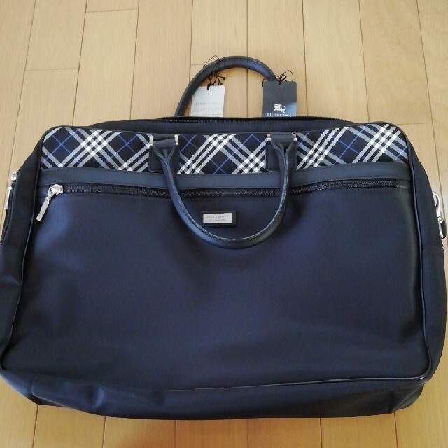 BURBERRY BLACK LABEL - バーバリーブラックレーベル，クレスト