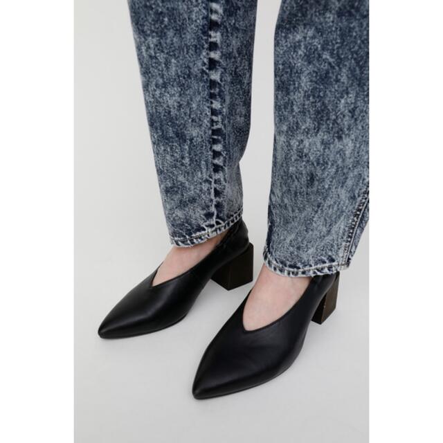 moussy(マウジー)の✧*新品未使用✧*MOUSSY  BLOCK HEEL パンプス レディースの靴/シューズ(ハイヒール/パンプス)の商品写真