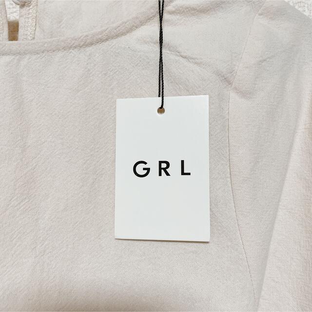 GRL(グレイル)のGRL(グレイル) バックリボンブラウス レディースのトップス(シャツ/ブラウス(半袖/袖なし))の商品写真