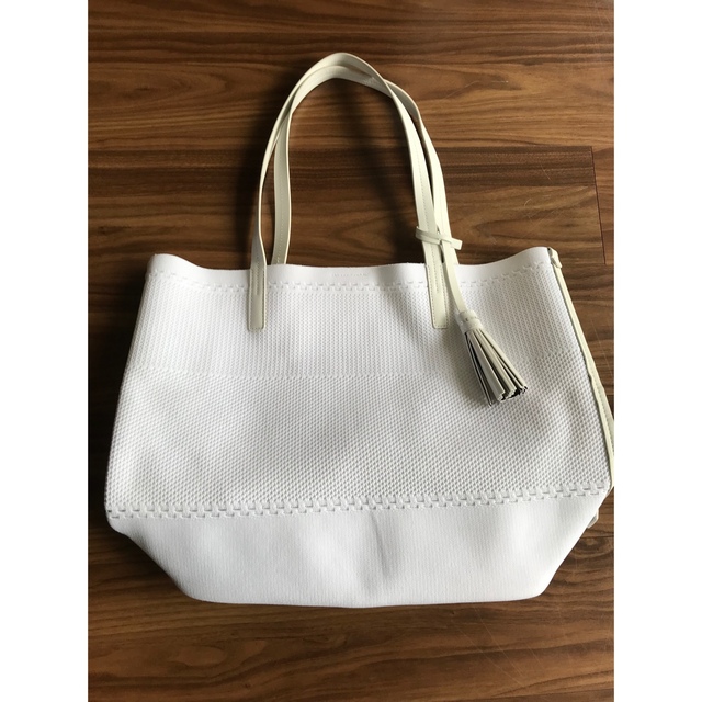 2025-25 秋冬新作  Cole Haan - 【未使用品❗️】COLE HAAN レザー切替 ポーチ付 バッグ