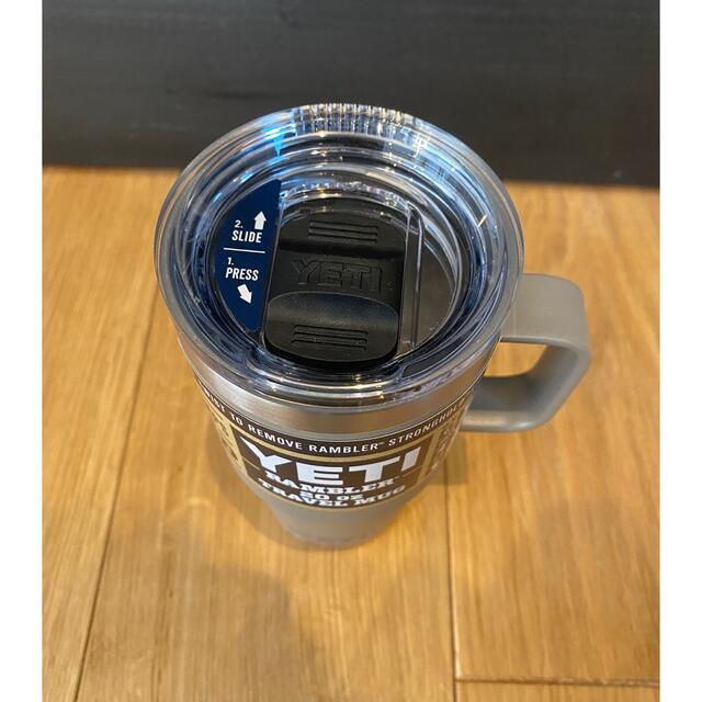 [海外限定] YETI イエティ ランブラー トラベルマグ20oz スポーツ/アウトドアのアウトドア(食器)の商品写真