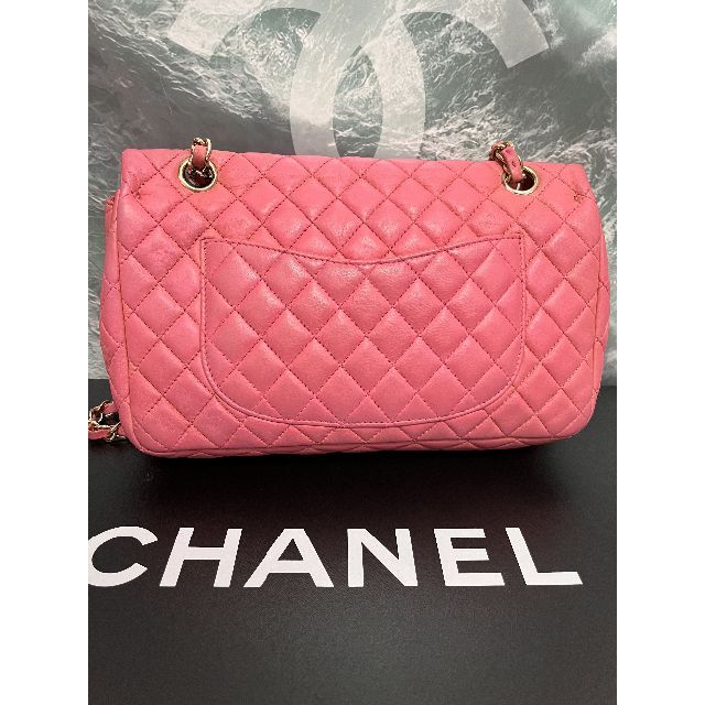 CHANEL(シャネル)の☆正規超美品☆シャネル　Wチェーンショルダーマトラッセ　ターンロック　ピンク♪ レディースのバッグ(ショルダーバッグ)の商品写真